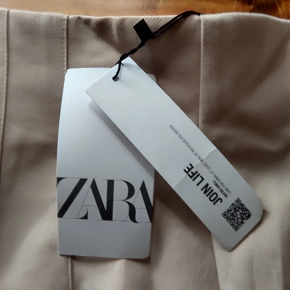 Zara high-waisted pleated slacks, size S, light tan - Picture 4 of 8